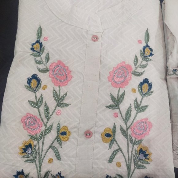Cotton Chikankari embroidered kurta with pants and stall dupatta set in white co - Picture 5 of 6